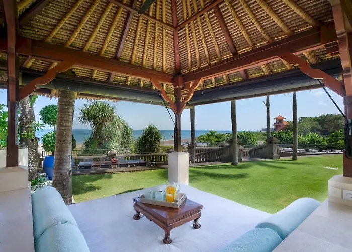 Ambra Beachfront Paradise Villa Canggu (Bali)